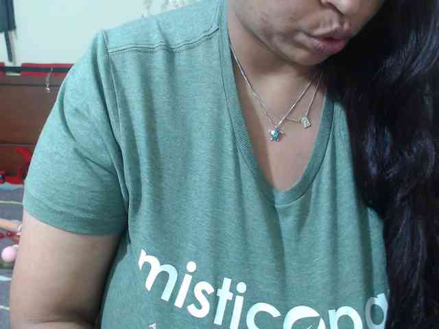 CamilaSexHot webcam