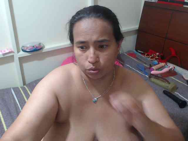 CamilaSexHot webcam