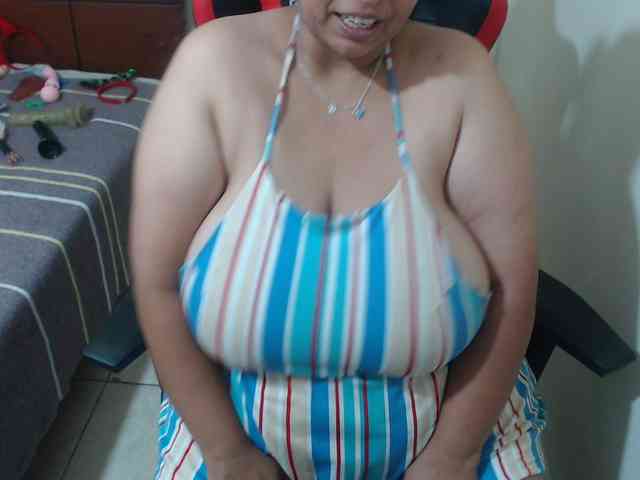 CamilaSexHot webcam