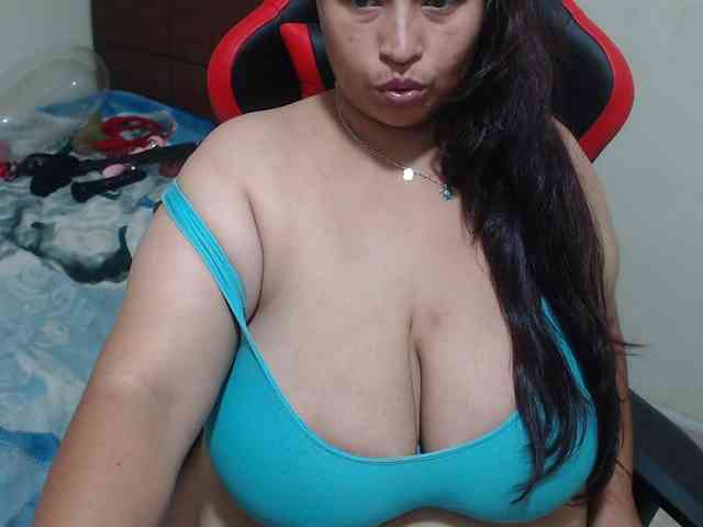CamilaSexHot webcam