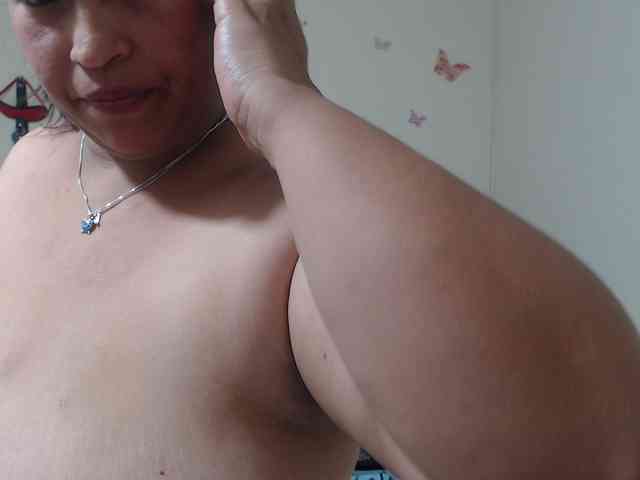 CamilaSexHot webcam