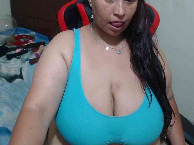 CamilaSexHot webcam