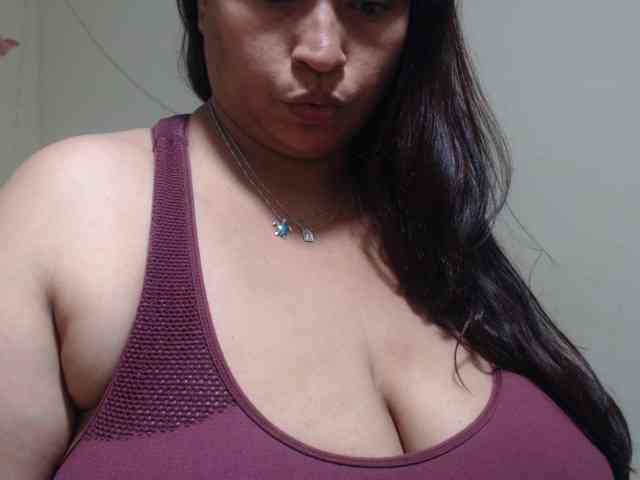 CamilaSexHot webcam