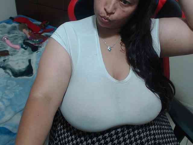 CamilaSexHot webcam