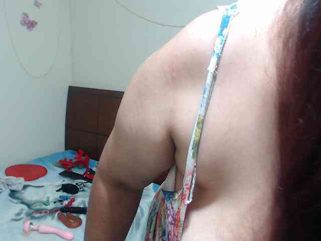 CamilaSexHot webcam