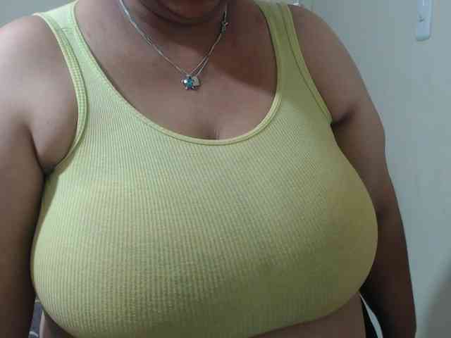 CamilaSexHot webcam