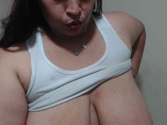CamilaSexHot webcam