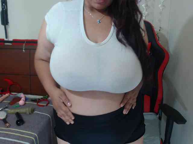 CamilaSexHot webcam