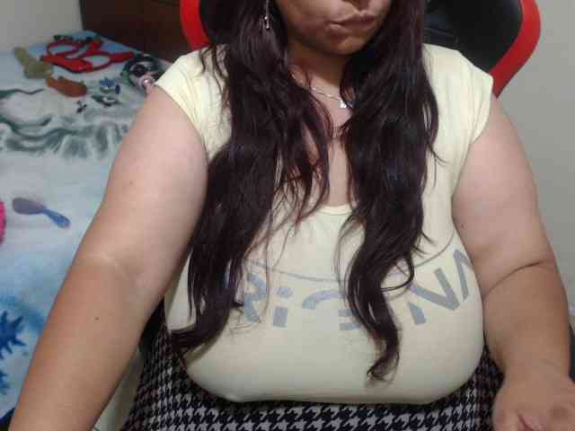 CamilaSexHot webcam