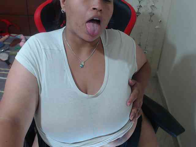 CamilaSexHot webcam