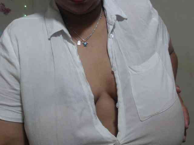 CamilaSexHot webcam