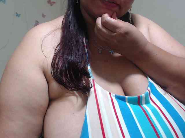 CamilaSexHot webcam