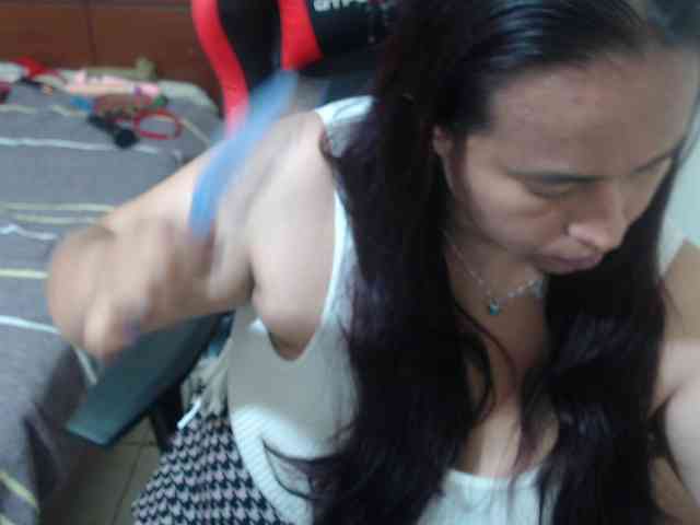 CamilaSexHot webcam