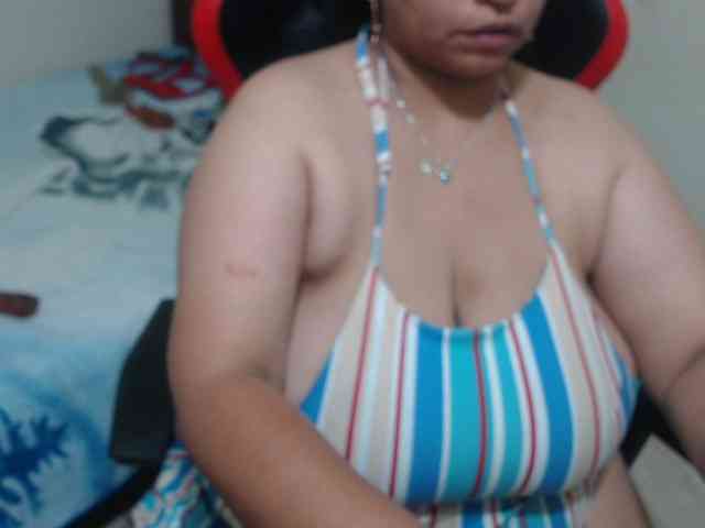 CamilaSexHot webcam
