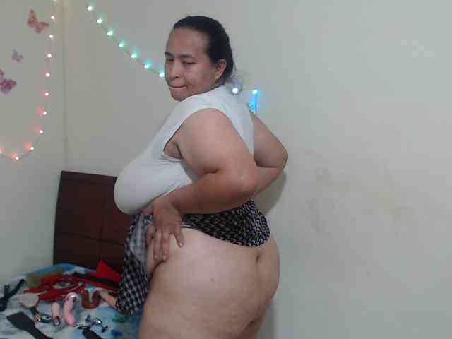 CamilaSexHot webcam