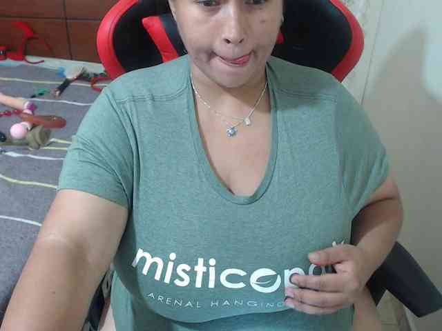 CamilaSexHot webcam