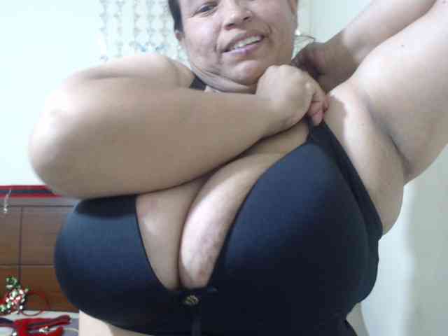 CamilaSexHot webcam