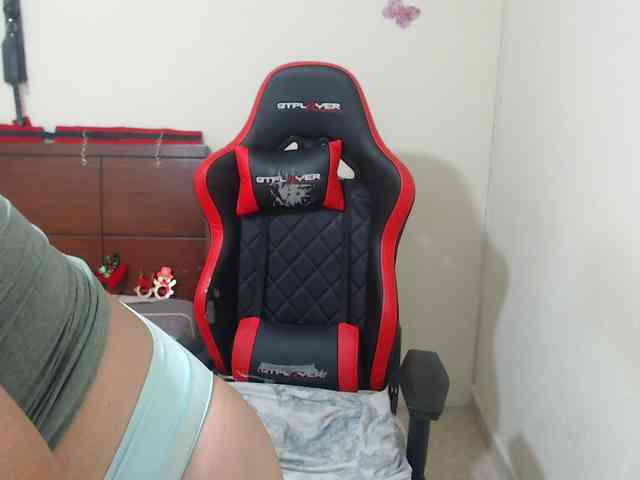 CamilaSexHot webcam