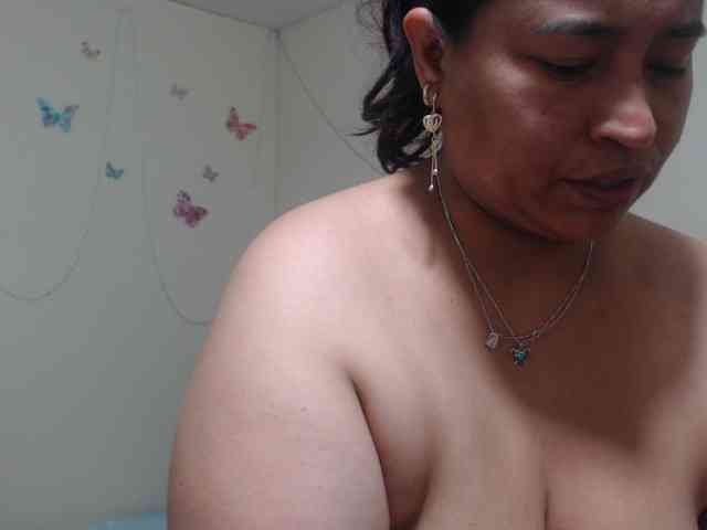 CamilaSexHot webcam