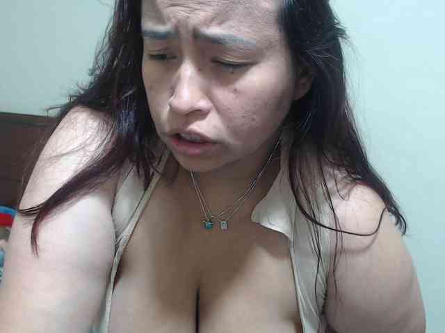 Camilasexhot's cam show statistics and live stream