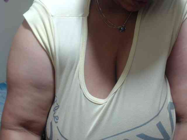 CamilaSexHot webcam