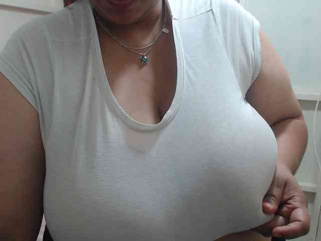 CamilaSexHot webcam