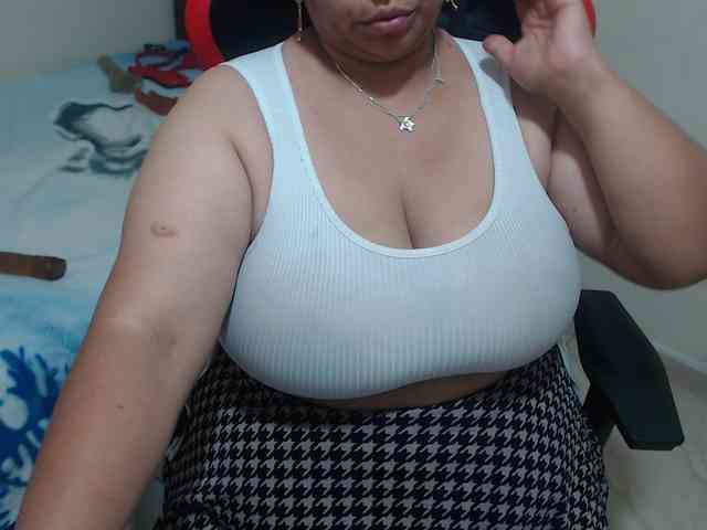 CamilaSexHot webcam