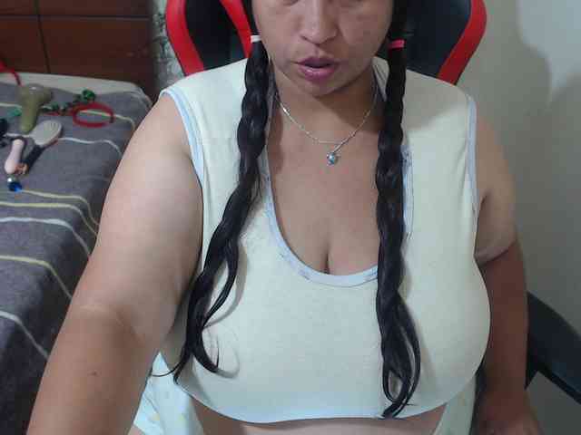 CamilaSexHot webcam