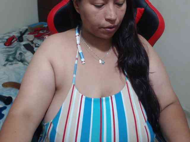 CamilaSexHot webcam