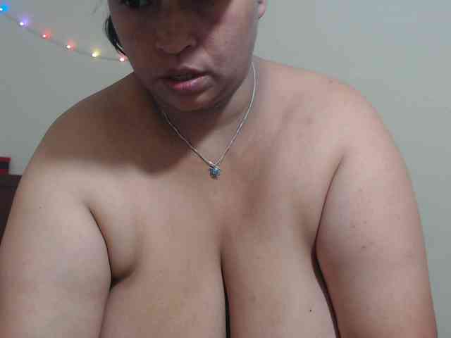 CamilaSexHot webcam
