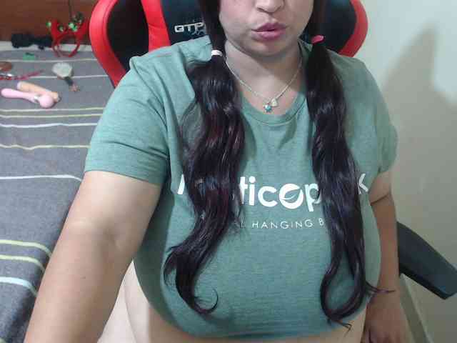 CamilaSexHot webcam