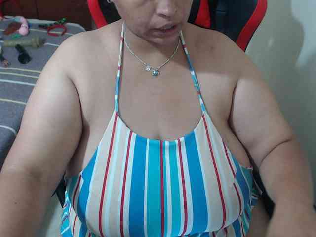 CamilaSexHot webcam