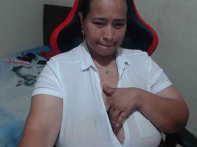 CamilaSexHot webcam