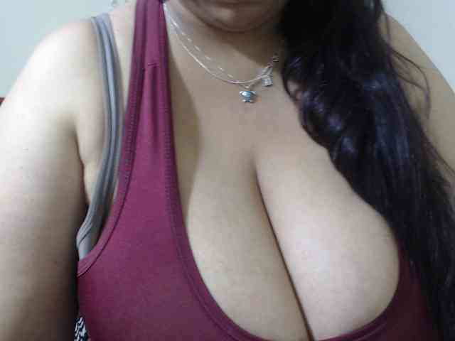 CamilaSexHot webcam