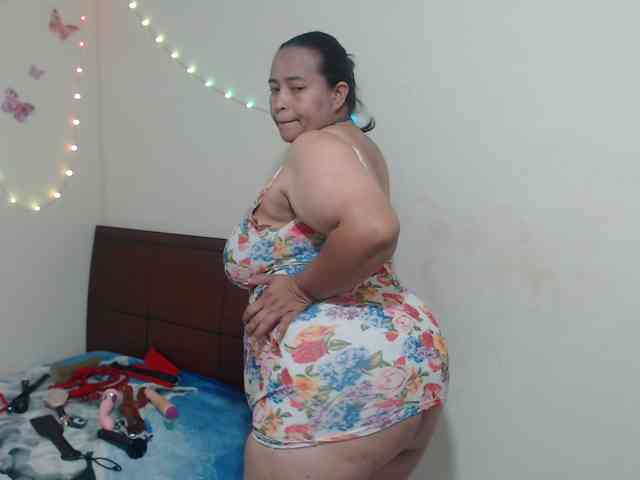 CamilaSexHot webcam