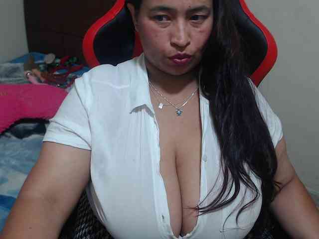 CamilaSexHot webcam