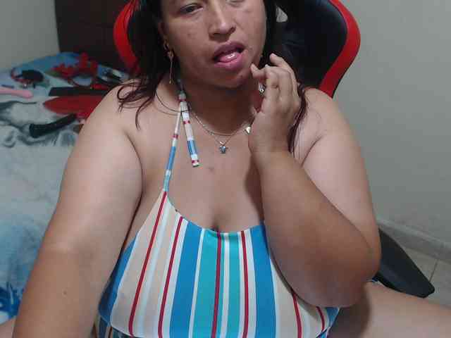 CamilaSexHot webcam