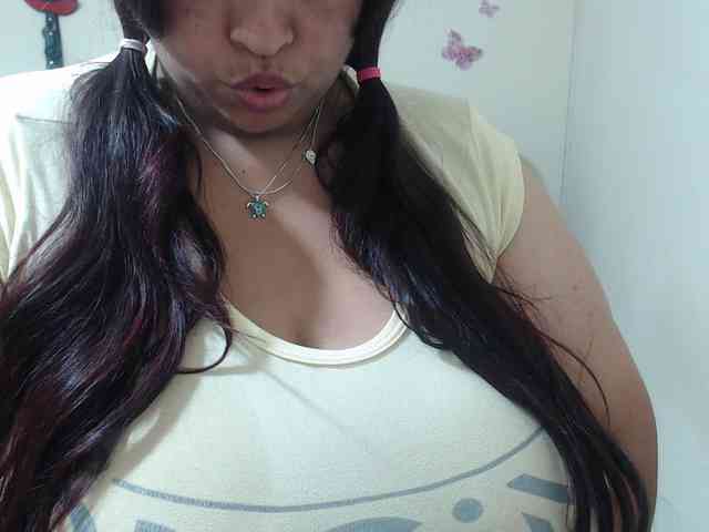 CamilaSexHot webcam