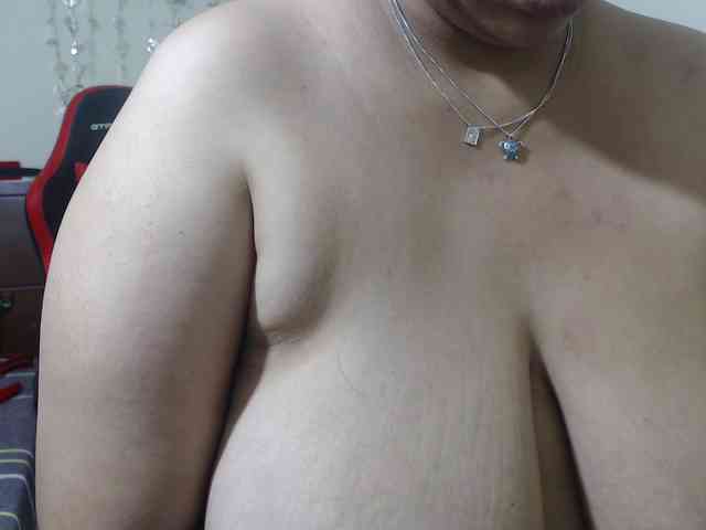 CamilaSexHot webcam