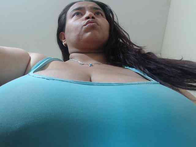 CamilaSexHot webcam