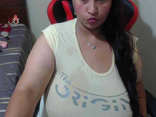 CamilaSexHot webcam
