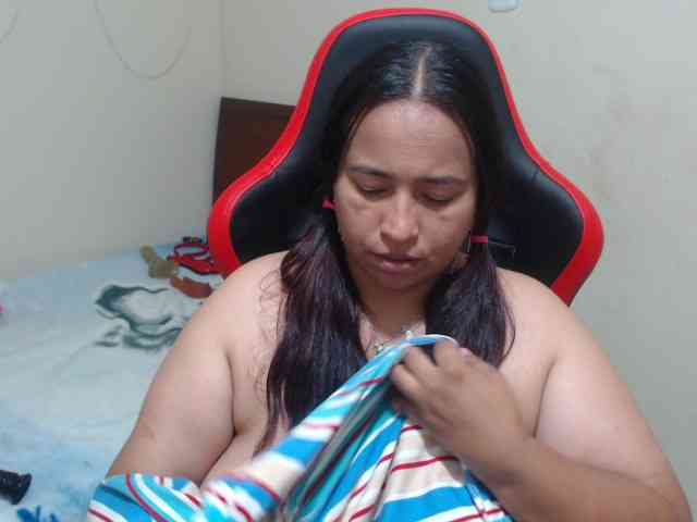 CamilaSexHot webcam