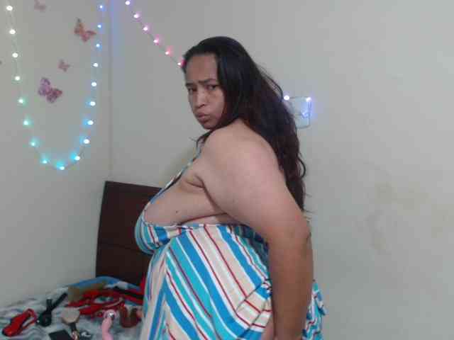 CamilaSexHot webcam