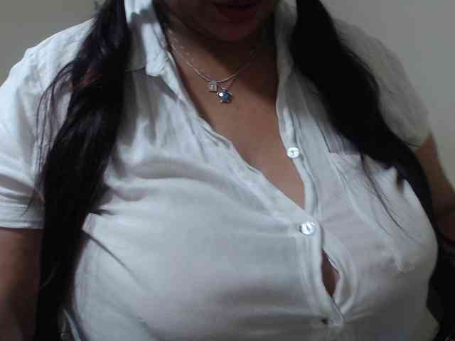 CamilaSexHot webcam