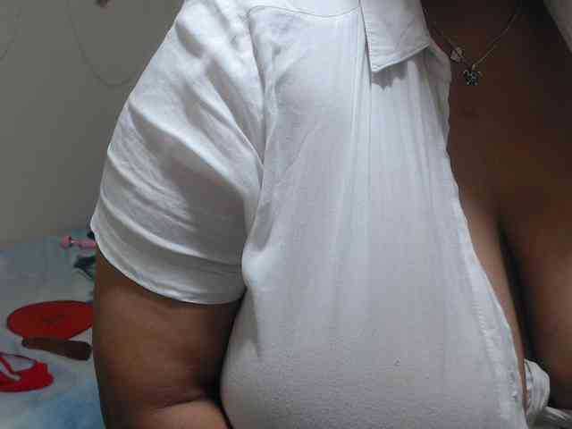 CamilaSexHot webcam