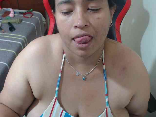 CamilaSexHot webcam