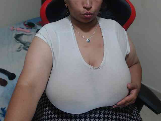 CamilaSexHot webcam