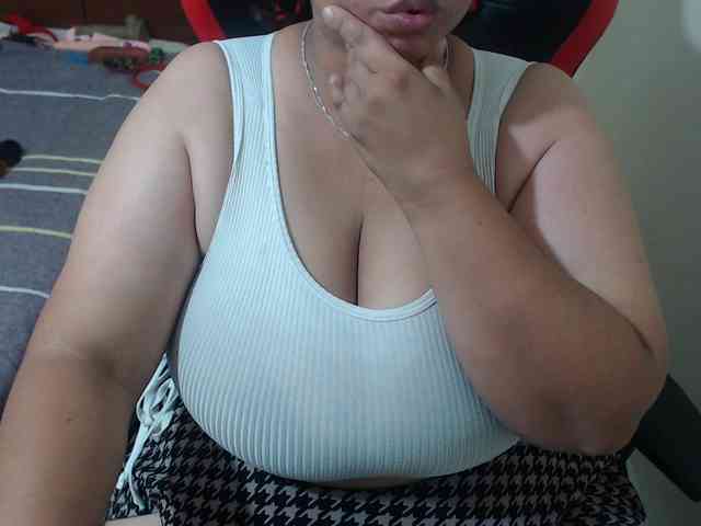 CamilaSexHot webcam