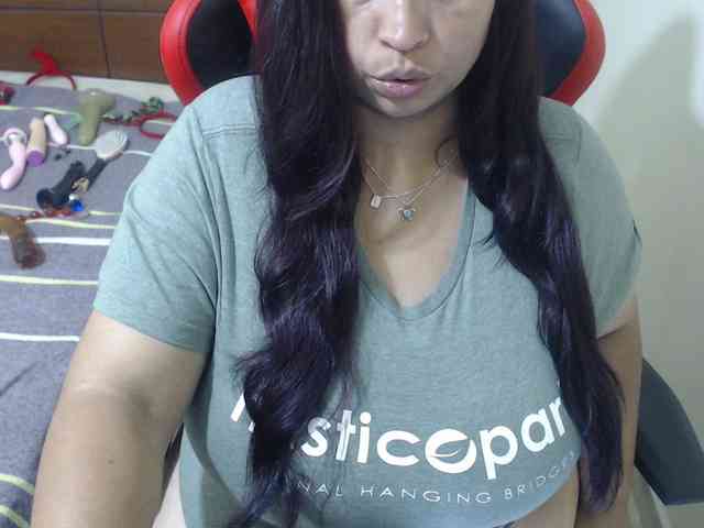 CamilaSexHot webcam