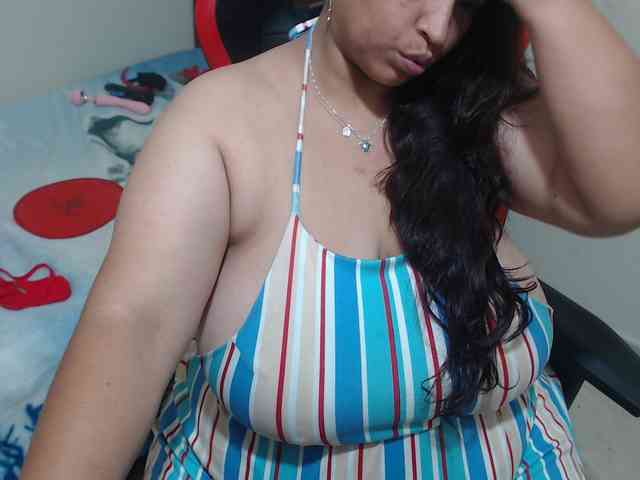 CamilaSexHot webcam